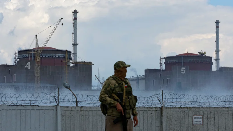 Fotografija: Ruska stran je za današnje obstreljevanje okrivila ukrajinsko vojsko. FOTO: Alexander Ermochenko/Reuters