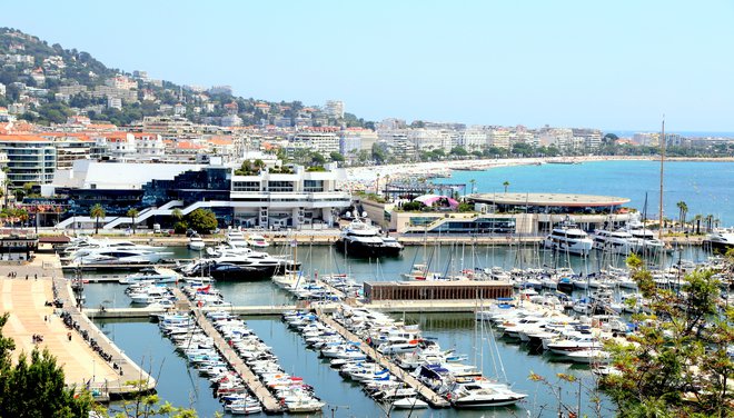Pogled na Cannes iz Suqueta, zgodovinskega mestnega jedra  FOTO: Milan Ilić
