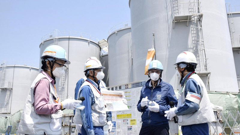 Fotografija: Jedrsko elektrarno v Fukušimi je maja obiskal generalni direktor mednarodne agencije za jedrsko energijo Rafael Grossi. FOTO: Reuters
