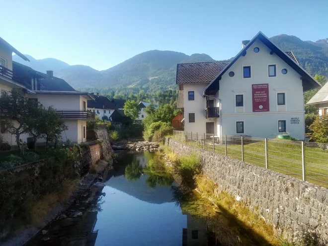 Muzej v Bohinjski Bistrici je rojstna hiša znanega domačina, nekdanjega usnjarja in partizana Tomaža Godca. FOTO: Simona Bandur
