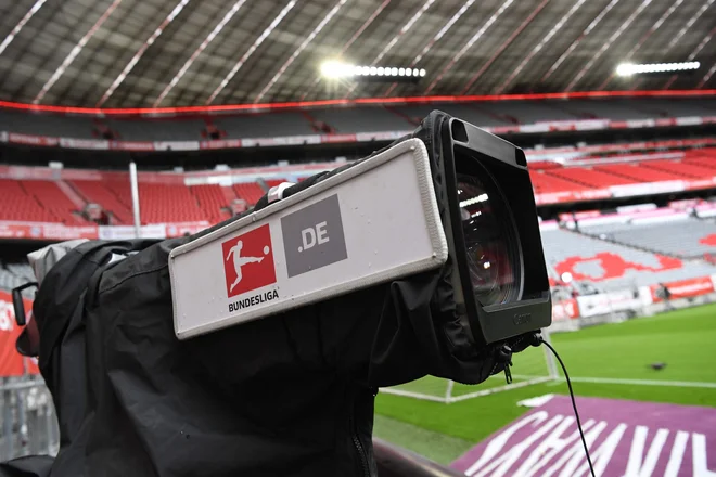 Kljub temu, da je najprej zaživelo ravno dogajanje v 1. in 2. bundesligi, so nemški klubi skupaj s španskimi zabeležili največji upad prihodkov med evropsko smetano. FOTO: Sven Hoppe/AFP
