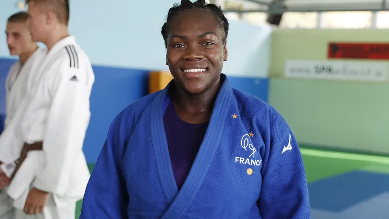 Clarisse Agbegnenou je zgolj z izbranimi besedami govorila o Sloveniji. FOTO: Leon Vidic/Delo
