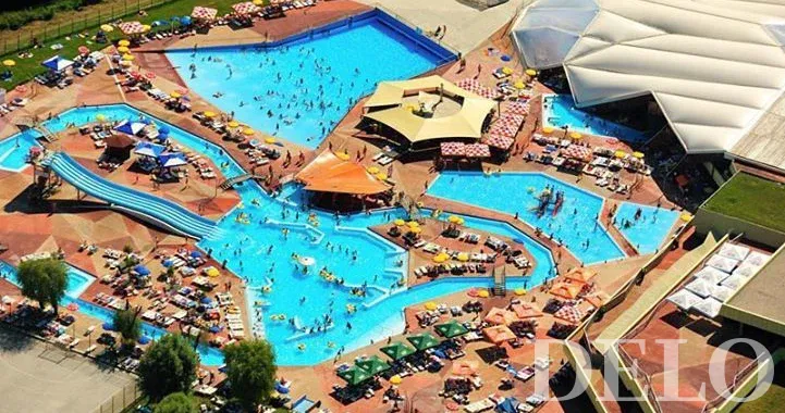 Il motivo dell’evacuazione e del ricovero in ospedale di 19 ospiti della spa era acido