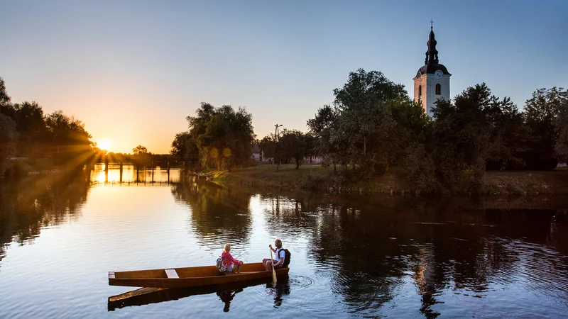 Fotografija: Želijo si, da bi v prihodnje otok zaprli za avtomobile in tako zaščitili kulturno dediščino ter se še bolj usmerili v zeleni, trajnostni turizem. FOTO: Jošt Gantar
