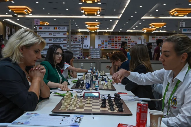 Na 44. šahovski olimpijadi so bile v ospredju ekipe s kolektivnim duhom. FOTO: Arun Sankar/AFP
