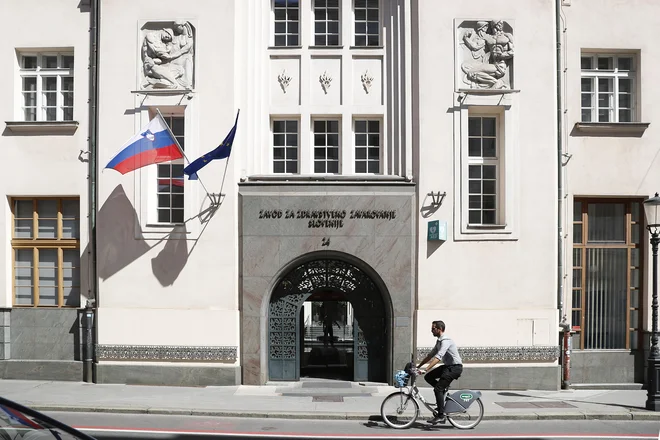 Zavod za zdravstveno zavarovanje Slovenije. FOTO: Leon Vidic/Delo
