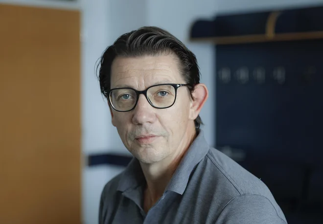Z ministrstva za zdravje so sicer v sredo medijem posredovali dva dopisa glede poteka prenove glavne stavbe UKC, ki so jih v zadnjem času naslovili na UKC. FOTO: Jože Suhadolnik/Delo

