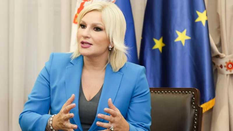 Fotografija: V Tuzli (BiH) rojena podpredsednica srbske vlade Zorana Mihajlović je z ostrim sporočilom Sergeju Lavrovu poslala žarek upanja tistim, ki verjamejo v evropsko prihodnost Srbije. Foto Vlada Srbije