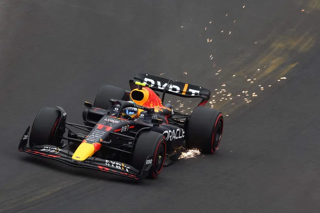 Sergio Perez na poti do današnjega prvega mesta. FOTO: Kenzo Tribouillard/AFP
