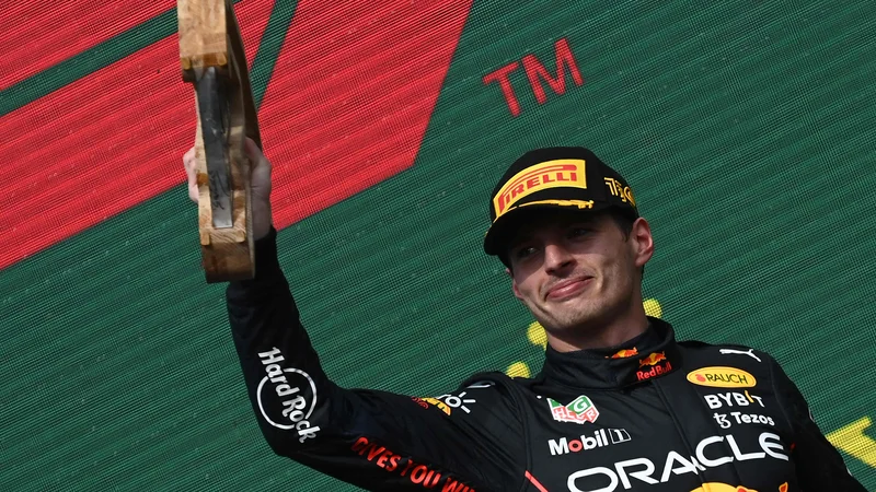 Fotografija: Max Verstappen slavi zmago na VN Belgije. FOTO: John Thys/AFP