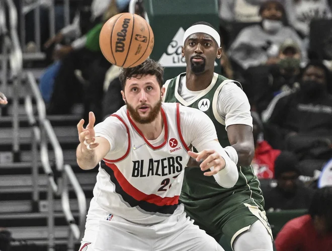 Jusuf Nurkić je prvi zvezdnik reprezentance BiH.

Foto Benny Sieu/ USA Today Sports
