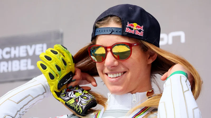 Fotografija: Ester Ledecka je vsestranska vrhunska športnica. FOTO: Denis Balibouse/Reuters