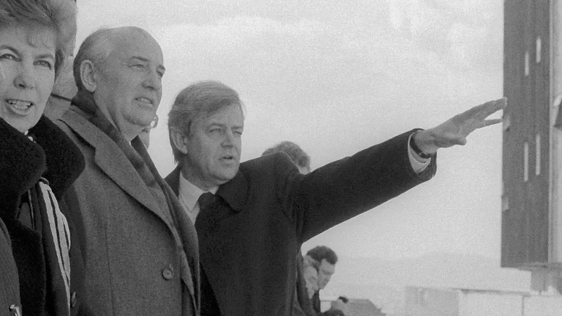 Fotografija: Mihail Gorbačov je leta 1988 obiskal tudi Ljubljano. FOTO: Joco Žnidaršič