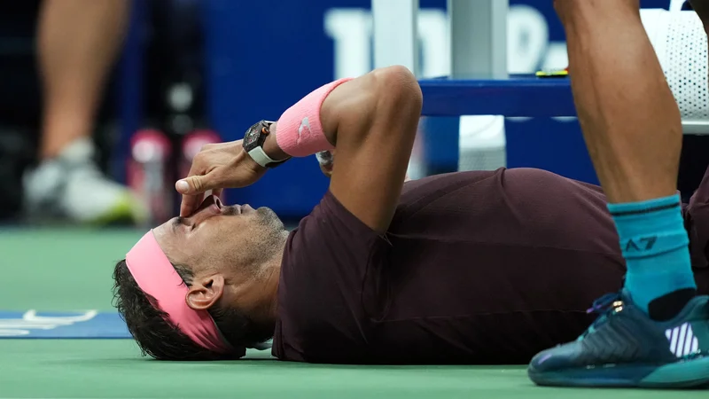 Fotografija: Rafael Nadal si je pri enem od udarcev poškodoval nos. FOTO: Danielle Parhizkaran/Usa Today Sports