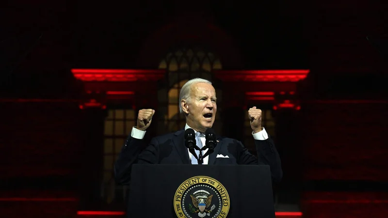 Demokratski predsednik Joe Biden med govorom o duši ameriškega naroda. Foto Jim Watson'Afp