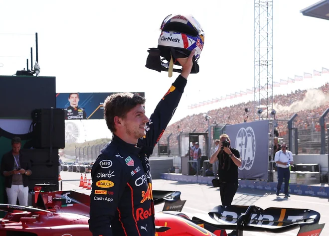 Max Verstappen sodi med najbolj priljubljene prebivalce Nizozemske. FOTO: Piroschka Van De Wouw/Reuters
