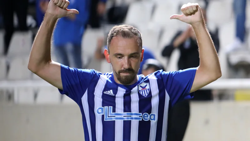 Fotografija: Denis Popović je celjski fant, ki se je domov vrnil po desetih letih in pol. FOTO: Yiannis Kourtoglou/Reuters