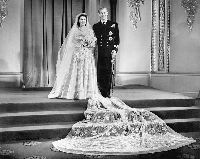 Leta 1974 se je poročila s poročnikom Philipom Mountbattnom, ki ga je spoz­nala pri trinajstih in se vanj usodno zaljubila. FOTO: Royal UK
