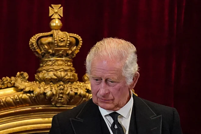 Karel III. formalno razglašen za novega britanskega kralja.&nbsp;FOTO:&nbsp;Victoria Jones/Afp
