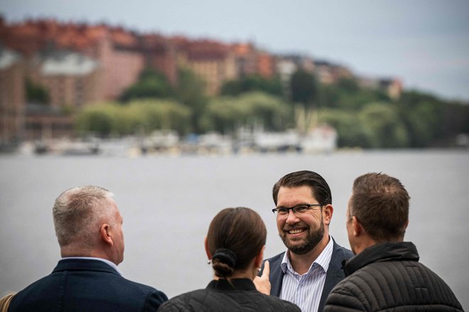 Vodja švedskih demokratov Jimmie Åkesson med enim od predvolilnih zborovanj. Foto: Jonathan Nackstrand/Afp
