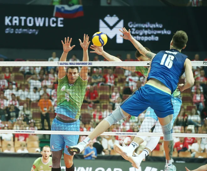 Jan Kozamernik in Klemen Čebulj v bloku. FOTO: Jože Suhadolnik
