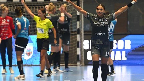 Fotografija: Liza Omoregie je dosegla tri gole in bila izključena. FOTO: EHF
