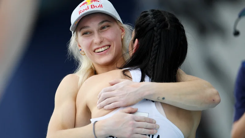Fotografija: Janja Garnbret je z nedeljskim podvigom izenačila rekord velike Francozinje Sandrine Levet. FOTO: Andreas Gebert/Reuters