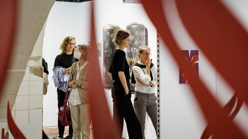 Fotografija: Umetnostni sejem Viennacontemporary je letos galeristom, kustosom in zasebnim zbiralcem ponudil dela iz 62 galerij in 17 držav. FOTO: Viennacontemporary