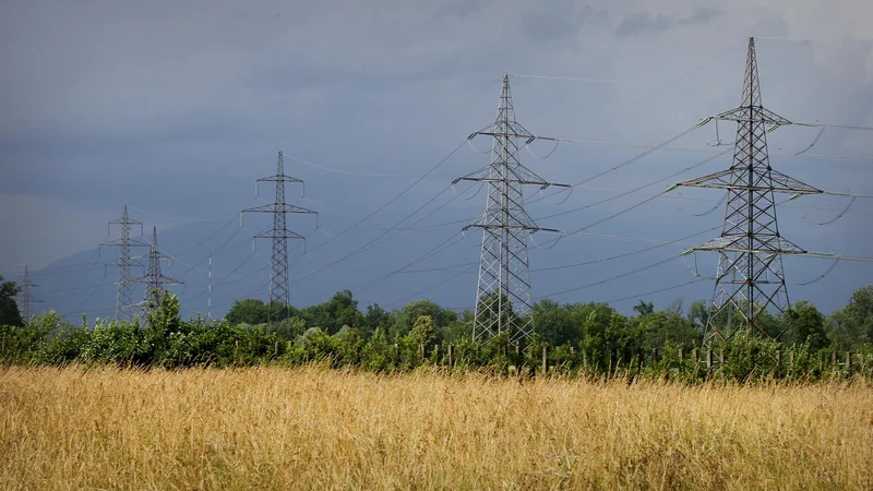 Fotografija: Nenadni polom Rusije na severovzhodni fronti v Ukrajini je prinesel upanje, da bo zimska oskrba z energenti nemotena. Foto Jože Suhadolnik