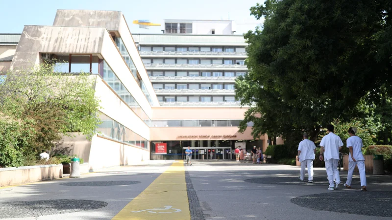 Fotografija: Univerzitetni klinični center Ljubljana (UKCL) je hkrati še regijska bolnišnica za Ljubljano in širšo okolico. FOTO BLAŽ SAMEC/DELO
