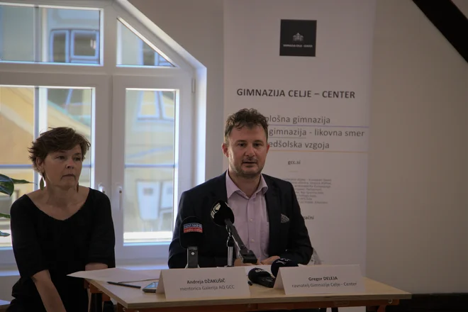 Dogodke ob 110-letnici gradnje poslopja Gimnazije Celje - Center sta predstavila mentorica Galerije AQ GCC Andreja Džakušič in ravnatelj GCC Gregor Deleja. FOTO: Zoja Ana Marolt

