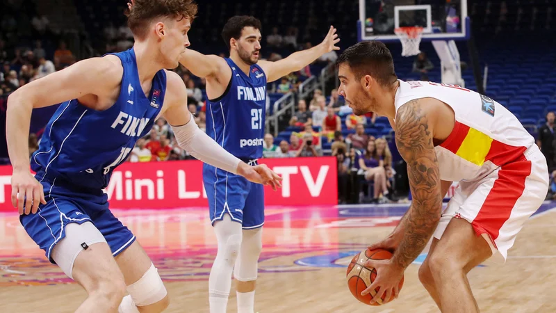Fotografija: Vodilni španski strelec Willy Hernangomez je Fincem povzročal precej preglavic. FOTO: Oliver Behrendt/AFP