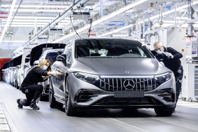Inženirji Mercedes-Benza so skozi skoraj 140-letno zgodovino poskrbeli za številne inovacije, brez katerih si vožnje kmalu ne bo mogoče predstavljati. FOTO: Mercedes-Benz AG
