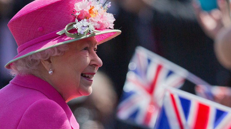 Fotografija: Vladavina Elizabete II. ni bila samo sončna doba napredka pod vodstvom dobre kraljice, ampak je že na začetku nanjo padlo veliko temnih senc. FOTO: Justin Tallis/AFP
