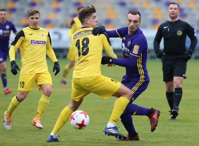 Maribor je bil razigran v Domžalah. FOTO: Tadej Regent
