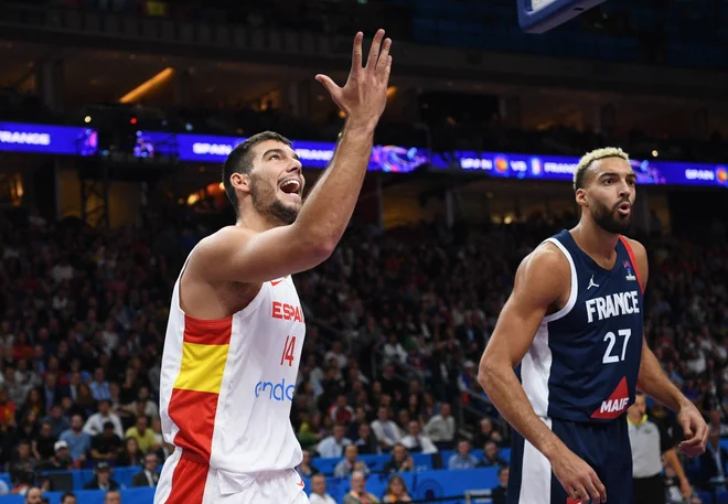 Willy Hernangomez je bil MVP turnirja. FOTO: Annegret Hilse/ Reuters
