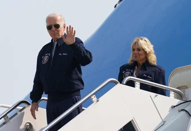 Ameriški predsednik Joe Biden je Rusiji v primeru uporabe taktičnega jedrskega in kemičnega orožja zagrozil s »posledičnim« odgovorom. Foto Kevin Lamarque/Reuters