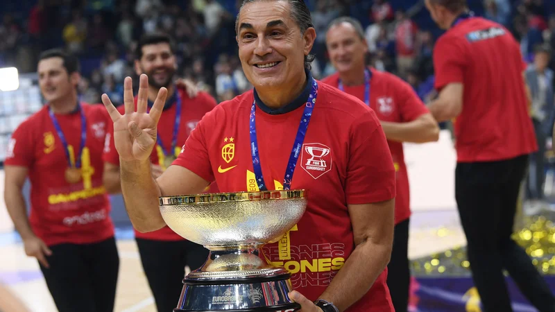 Fotografija: Sergio Scariolo je spet prijel za eno najbolj cenjenih trofej v svetu košarke. FOTO: Annegret Hilse/Reuters