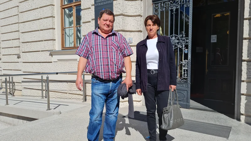 Fotografija: Damijan Ojsteršek in Urška Trotovšek sta pričakovala opravičilo, ki ga ni bilo. FOTO: Aleksander Brudar