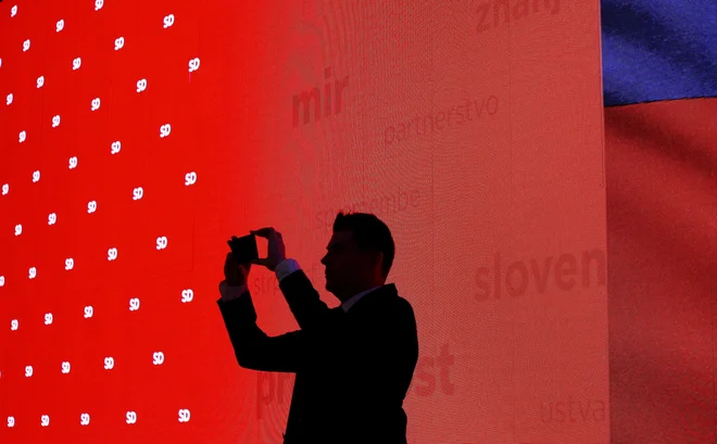 Ob podpori tretjine delegatov je sicer tudi na kongresu še mogoče vložiti kandidature za vse vodstvene funkcije. FOTO: Blaž Samec/Delo
