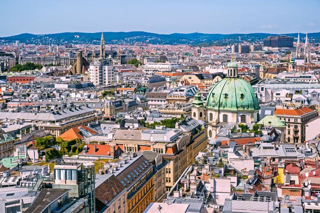 Sogovornica živi na Dunaju in pravi, da »večje mesto ponuja neprimerno več obilja, priložnosti za izobraževanje in kulturno udejstvovanje«. FOTO: Shutterstock
