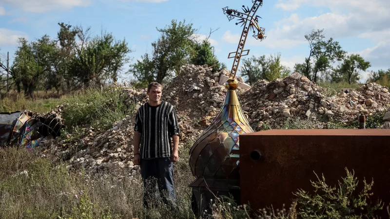 Fotografija: Ugotovili so tudi vrsto zločinov nad otroki, med drugim posilstva, mučenje in nezakonito pridržanje. FOTO: Gleb Garanich/Reuters
