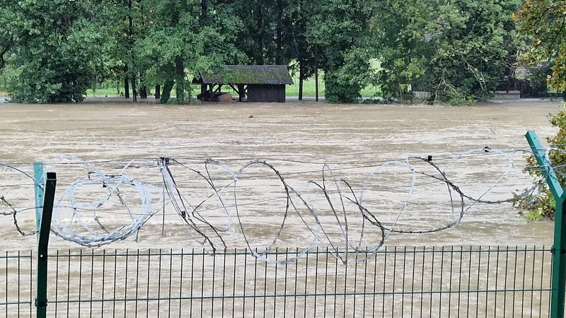 Fotografija: V porečju Kolpe bi ponovno lahko prišlo do poplav. FOTO: Kolpa-adventures.com