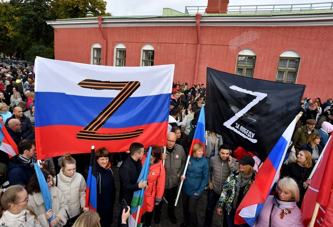 Shod v Peterburgu v podporo referendumu na zasedenem ozemlju. FOTO: Olga Maltseva/AFP
