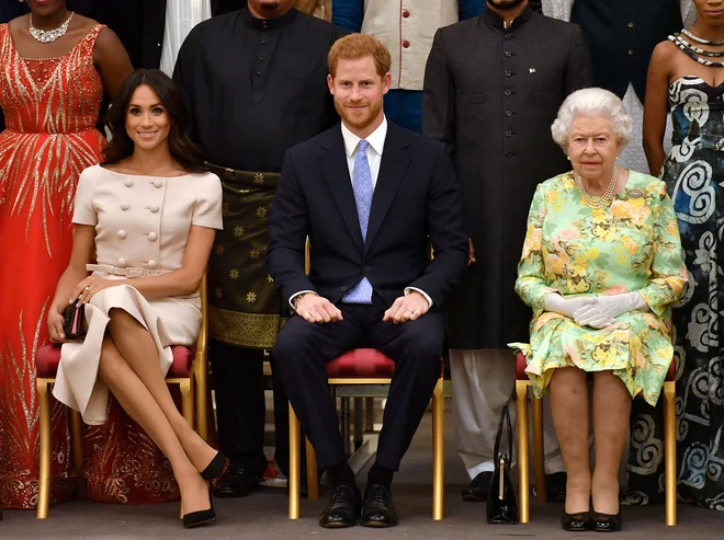 Nekateri so prepričani, da je Harryju in Meghan ne glede na vsa razkritja in dogodke uspelo ostati v stiku s kraljico. FOTO: Pool New Reuters
