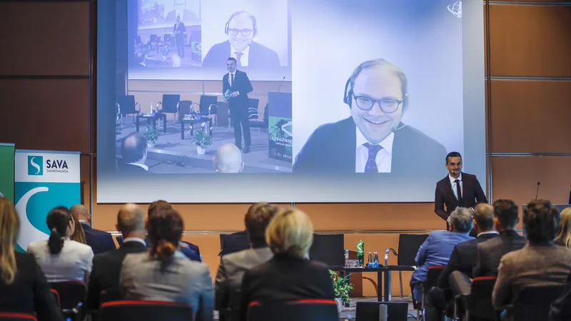 Fotografija: Glavni govornik na Delovi konferenci Izvozniki 2022 je bil prof. dr. Alexander-Nikolai Sandkamp, docent za ekonomijo na univerzi v Kielu in raziskovalec na Inštitutu za svetovno gospodarstvo Kiel . FOTO: Jože Suhadolnik/Delo