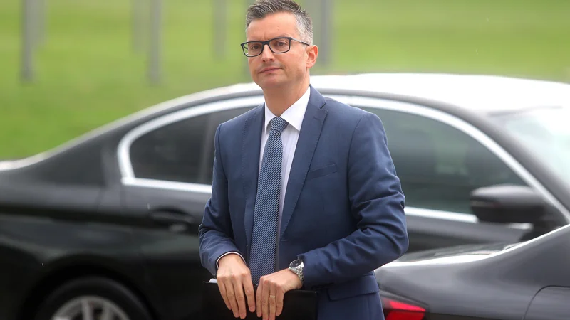 Inšpektorji državnega urada za informacijsko varnost so pri pregledu po hekerskem vdoru odkrili vrsto nepravilnosti – od zastarelega varnostnega sistema do neprimernih gesel za vstop. FOTO: Blaž Samec/Delo
