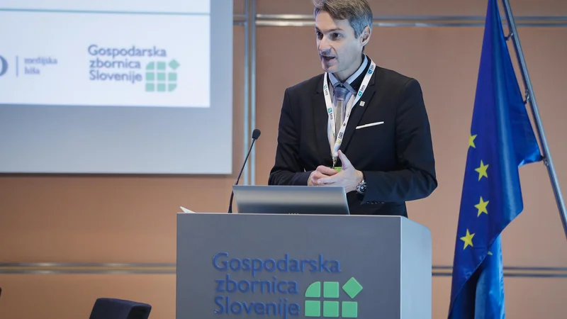Fotografija: Glavni ekonomist GZS Bojan Ivanc. FOTO: Jože Suhadolnik/Delo