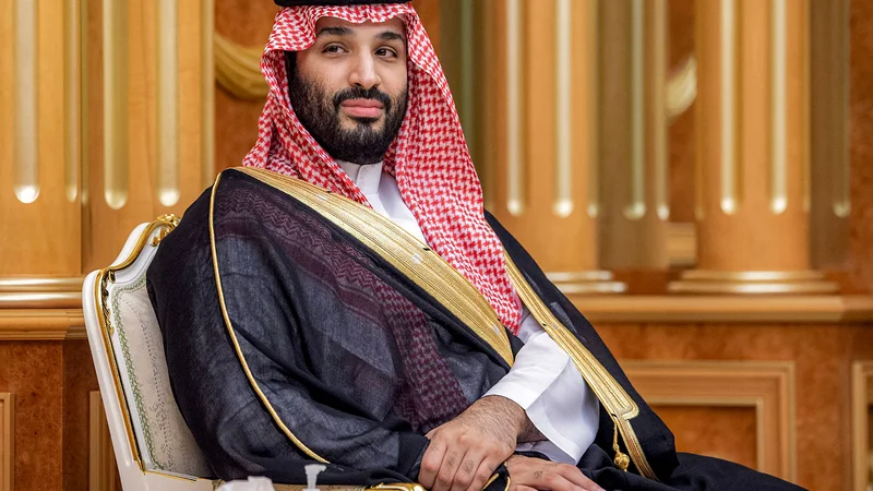 Fotografija: Mohamed bin Salman se je kot novoimenovani premier utrdil na oblasti, še pomembneje pa je, da bo verjetno užival imuniteto kot pritiče državnikom. FOTO: Bandar Al-jaloud/Afp
