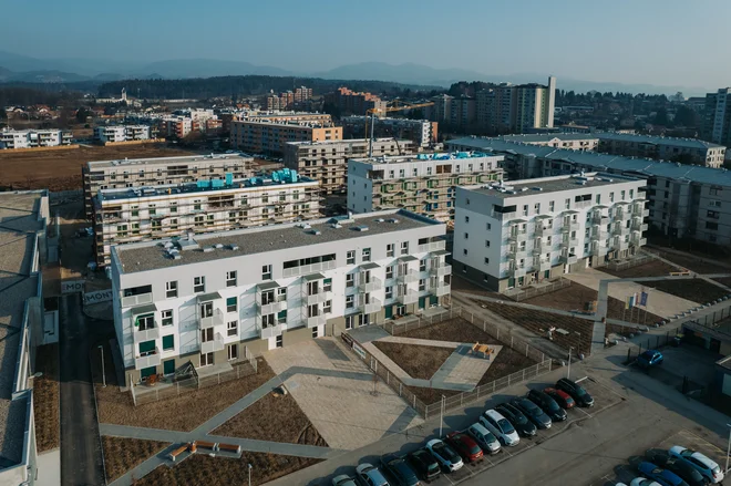 V Celju upravnike skrbi, ali bodo res zagotovljene zadostne količine plina. Na sliki: stanovanjska soseska DN10. FOTO: Arhiv Nepremičnine Celje